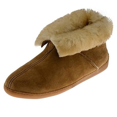Minnetonka Men's Sheepskin Ankle Boot Golden Tan 10 M