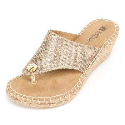 WHITE MOUNTAIN 'Beachball' Women's Sandal, Gold Glitter - 9 M