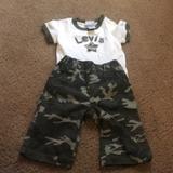 Levi's Matching Sets | Levi’s Camouflage Boys Set 0-6 Months | Color: Green/Tan | Size: 0-6 Months