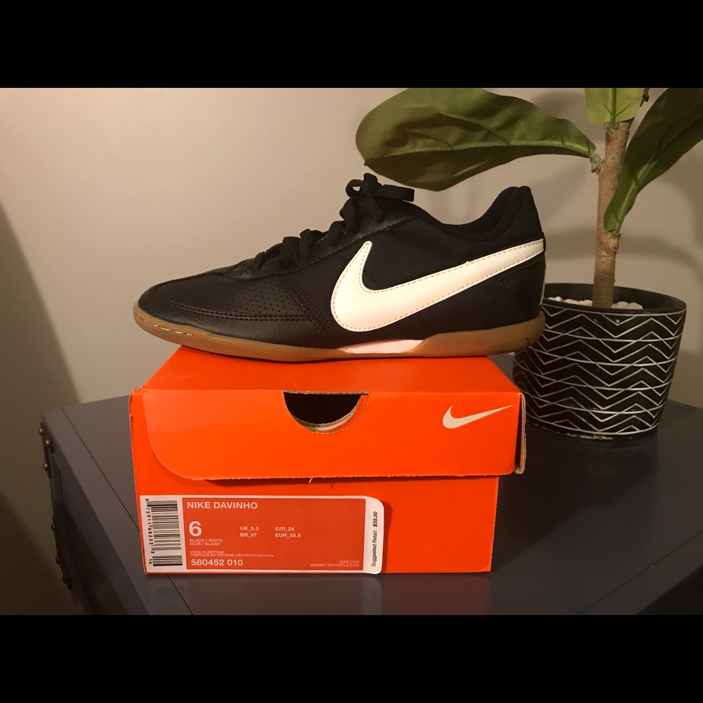 Nike Shoes | Brand New Nike “Davinho” - Indoor Soccer Shoes M4 | Color: Black | Size: 4