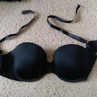 Victoria's Secret Intimates & Sleepwear | 34d Black Strapless Victoria Secret Bra | Color: Black | Size: 34d