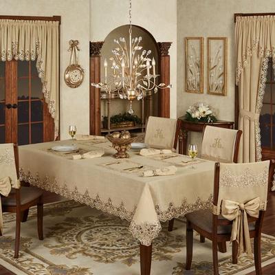 Florentina Oblong Tablecloth Antique Gold, 70 x 84...