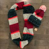 American Eagle Outfitters Accessories | Ae Hat & Scarf Set | Color: Blue/Red | Size: Os