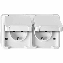 Merten AQUASTAR Steckdose, 2f, polarweiß, matt, Aufputz, mit erhöhtem Berührungsschutz, horizontal, mit Klappdeckel, IP44, Komplettgehäuse Image