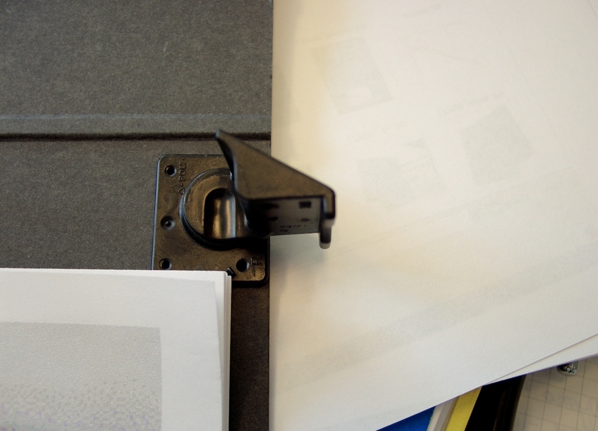 LEITZ Hängeordner 180Grad A4 Hartpappe schmal schwarz Image