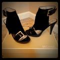 Michael Kors Shoes | Michael Kors "Carson Ankle" Shoes | Color: Black | Size: 7.5