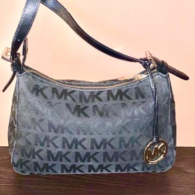 Michael Kors Bags | Michael Kors Handbag | Color: Black | Size: Small