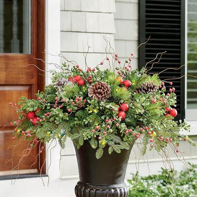 Christmas Hadley Holiday Cordless Urn Filler - Gra...