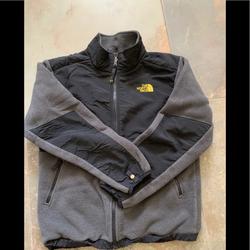 The North Face Jackets & Coats | Boys North Face Jacket | Color: Black/Gray | Size: Lb