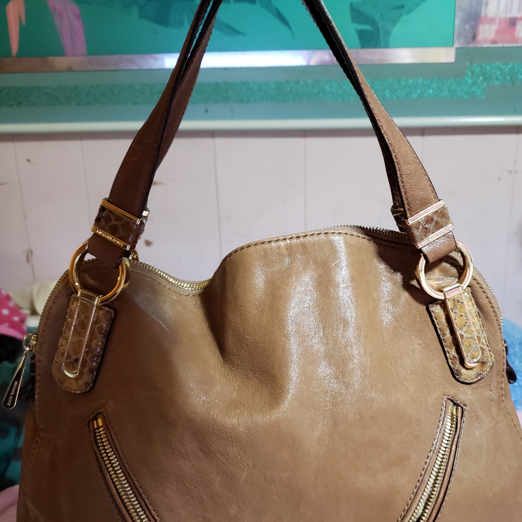 Michael Kors Bags | Authentic Michael Kors Handbag $39 | Color: Brown/Gold | Size: 11143 1/2