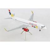 Airbus A320 Commercial Aircraft Viva Air White w/Tail Graphics Gemini 200 Series 1/200 Diecast Model Airplane by GeminiJets
