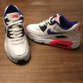 Nike Shoes | Nike Air Max 90 Youth Shoes | Color: Pink/Purple | Size: 7g