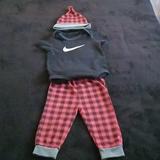 Nike Pajamas | Carter Pj's | Color: Black/Red | Size: 6mb