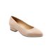 Women's Jewel Pumps by Trotters in Nude (Size 8 1/2 M)