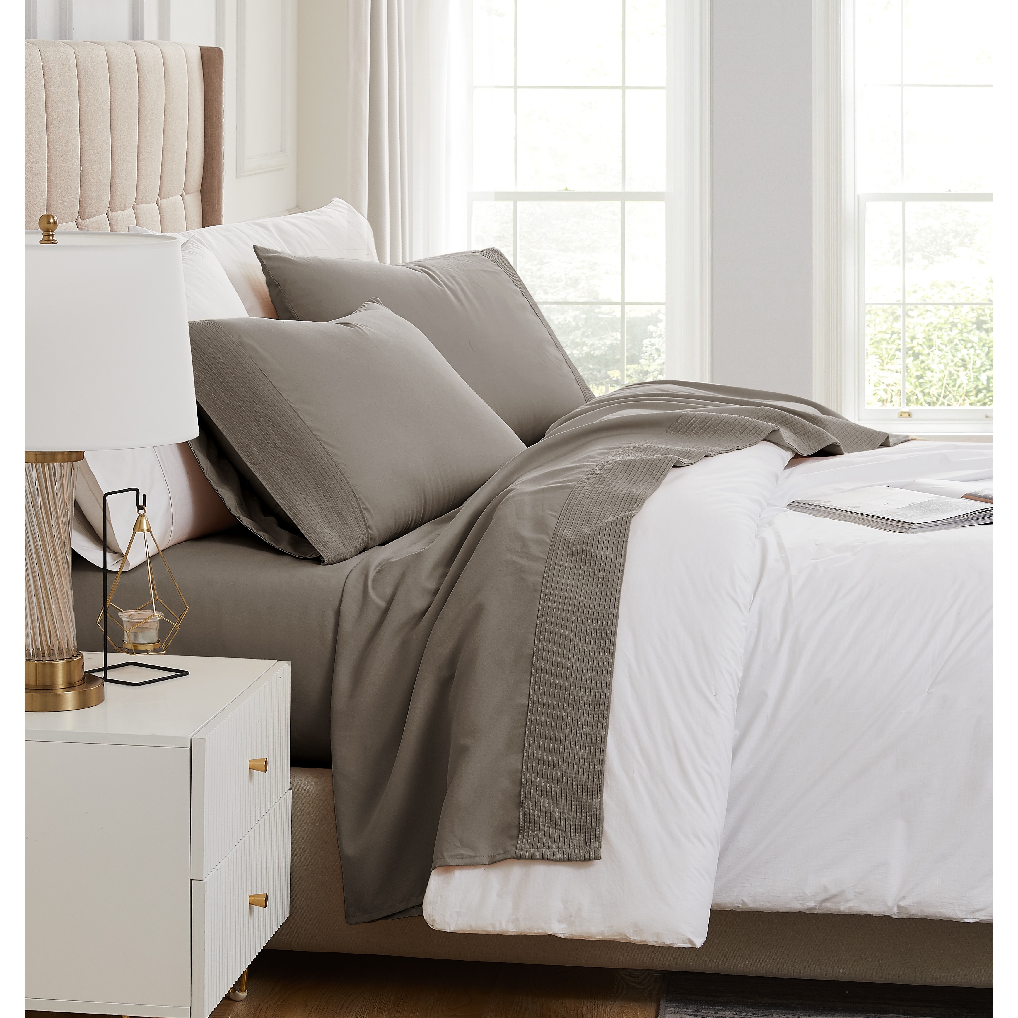 Vilano 21-inch Extra Deep Pocket 4-Piece Bed Sheet Set with Pleated Hem