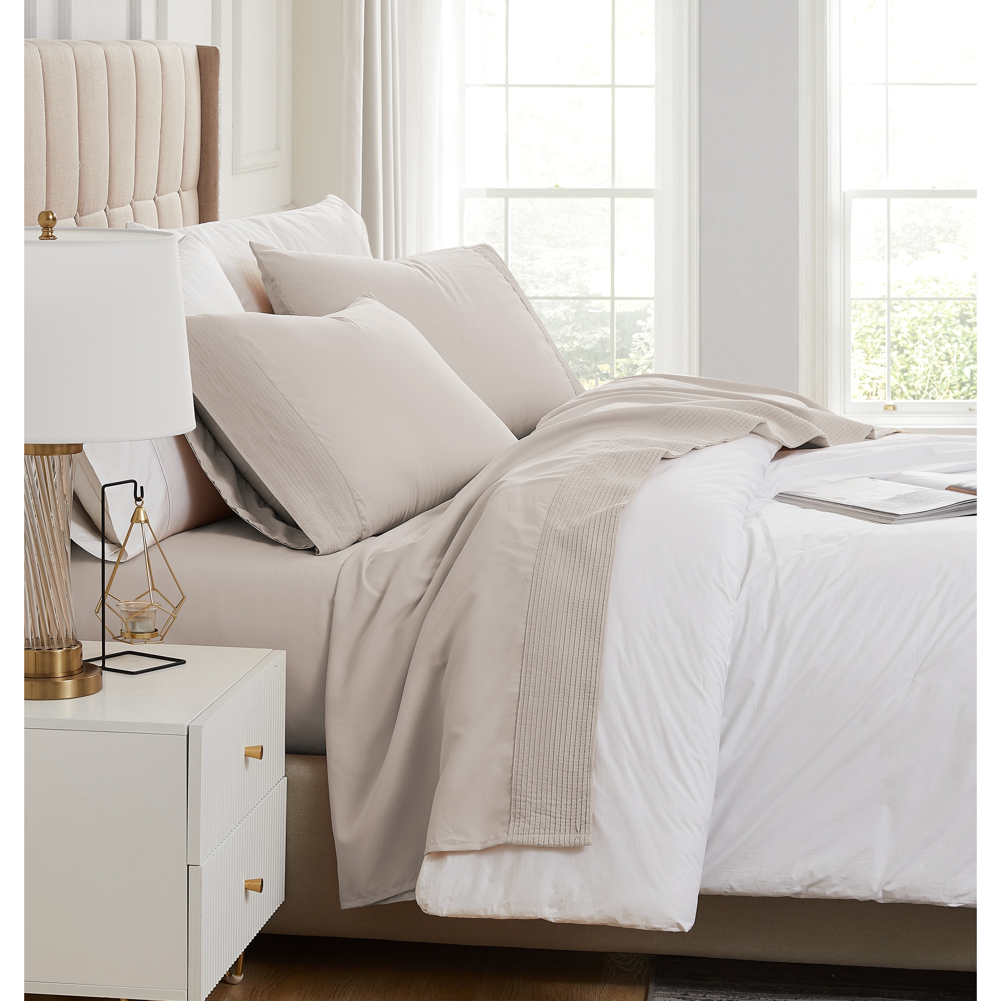 Vilano 21-inch Extra Deep Pocket 4-Piece Bed Sheet Set with Pleated Hem