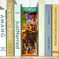 Kit de Bibliothèque en Bois du Monde de Van Gogh Meuble Miniature Modèle à Insérer dans Roombox