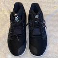 Nike Shoes | Nike Mens Kyrie Flytrap Ii Ep Basketball Shoe | Color: Black/White | Size: 9