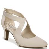 Life Stride Giovanna 2 - Womens 9 White Pump Medium