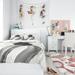 Designart 'Glam and Fashion Feminine II' Teenage Bedding Set - Duvet Cover & Shams