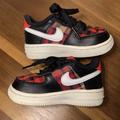 Nike Shoes | Nike Air Force 1 Low Gs 'Flannel' Sneakers (Toddler) | Color: Black/Red | Size: 5bb