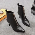 FHANCHU-Bottes Courtes à Talons Hauts pour Femme Chaussures d'Hiver à Bout Jolie tu Fermeture