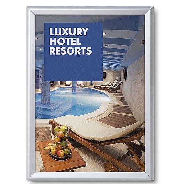 Showdown Displays Klapprahmen A2 Gehrungsecken 32 mm Profil Brandschutz B1 silber silber, 46.5x63.9x1.6 cm Image