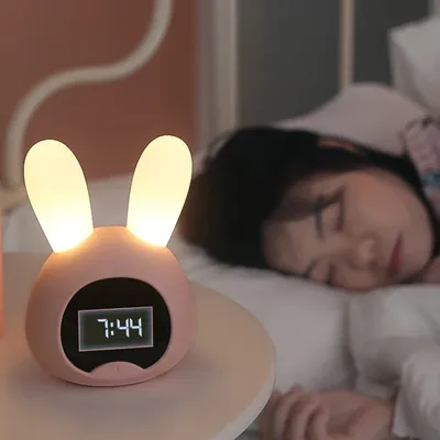 Réveil numérique avec veilleuse pour enfants lapin mignon et cerf aste par USB en stock