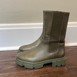 Free People Shoes | Free People Brooks Chelsea Boots 8.5 Military Moss | Color: Brown/Green | Size: 8.5