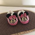 Disney Shoes | Girls Toddler Disney Minnie Mouse Sparkle Trim Slippers Size 5/6 | Color: Pink | Size: 5bb