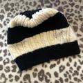 American Eagle Outfitters Accessories | American Eagle Black Cream Cable Knit Lightweight Beanie Hat Beret One Size | Color: Black/Cream | Size: Os