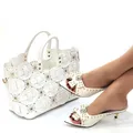 Doershow-Ensemble de chaussures et sacs assortis pour femmes ensembles africains blanc NigWin