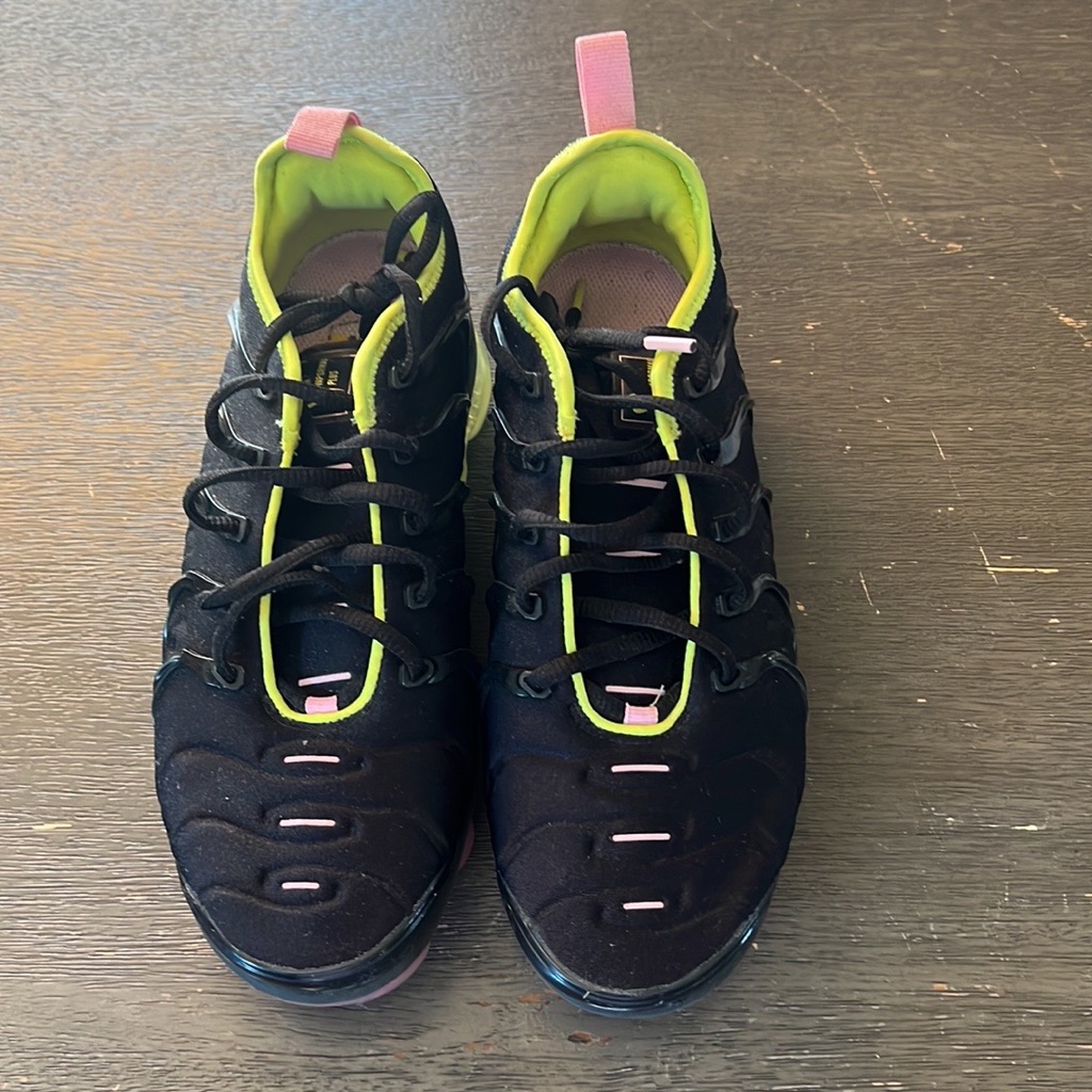 Nike Shoes | I’m Selling Black Nike Tennis Shoes, Size 9. Worn Them 1 Time. | Color: Black | Size: 9