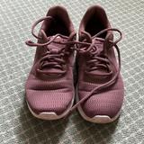Nike Shoes | Maroon Nike Tanjun Women’s Sneakers Size 8 | Color: Red/White | Size: 8