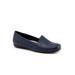 Wide Width Women's Sage Loafer by Trotters in Navy (Size 9 1/2 W)