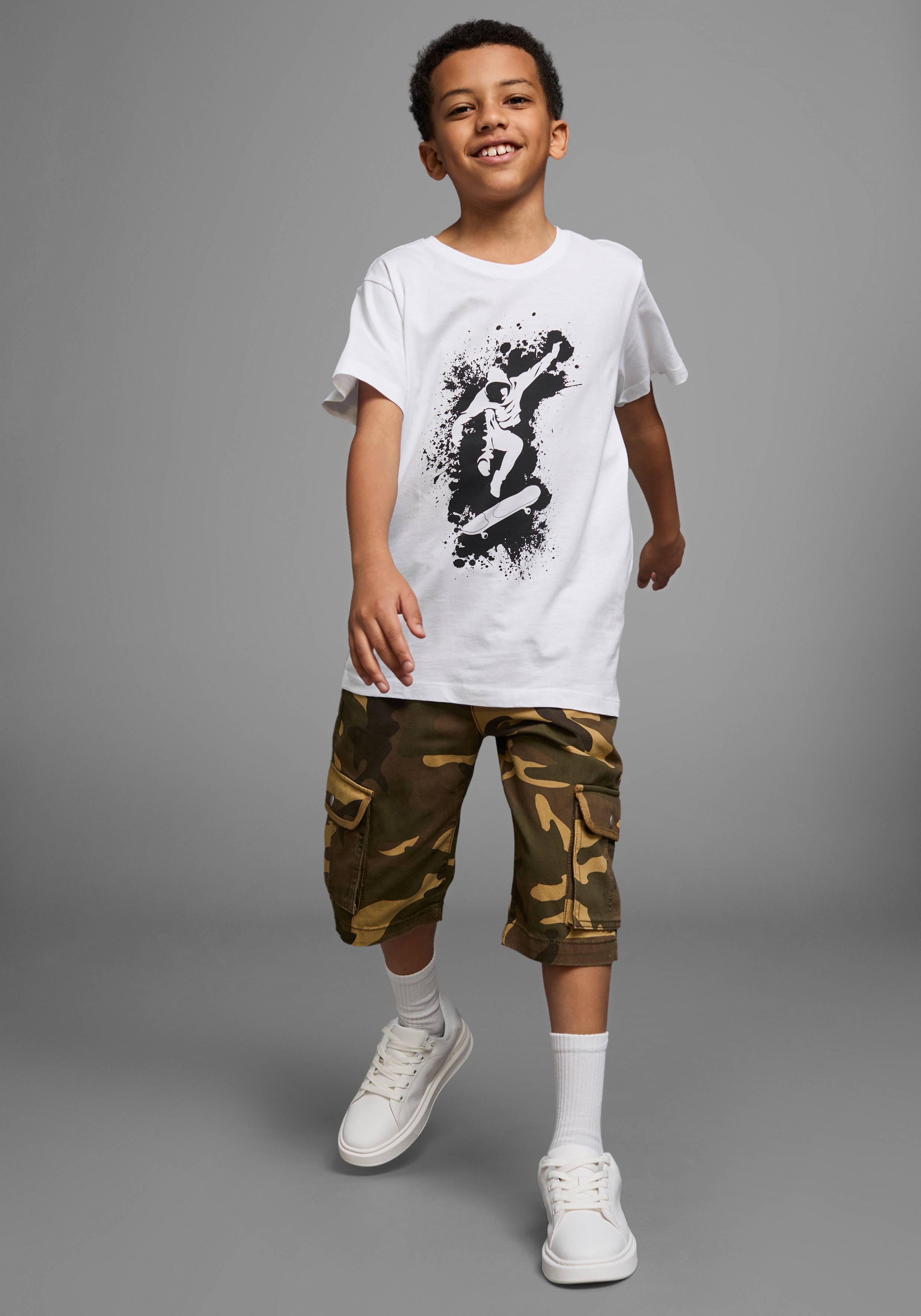 T-Shirt KIDSWORLD "Mit coolem SKATER-Print", Jungen, Gr. 176/182, weiß, Jersey, Obermaterial: 100% Baumwolle, bedruckt, Basic, Rundhals, Shirts T-Shirt, Kurzarm, Basic-Passform, bedruckt, Rundhalsausschnitt