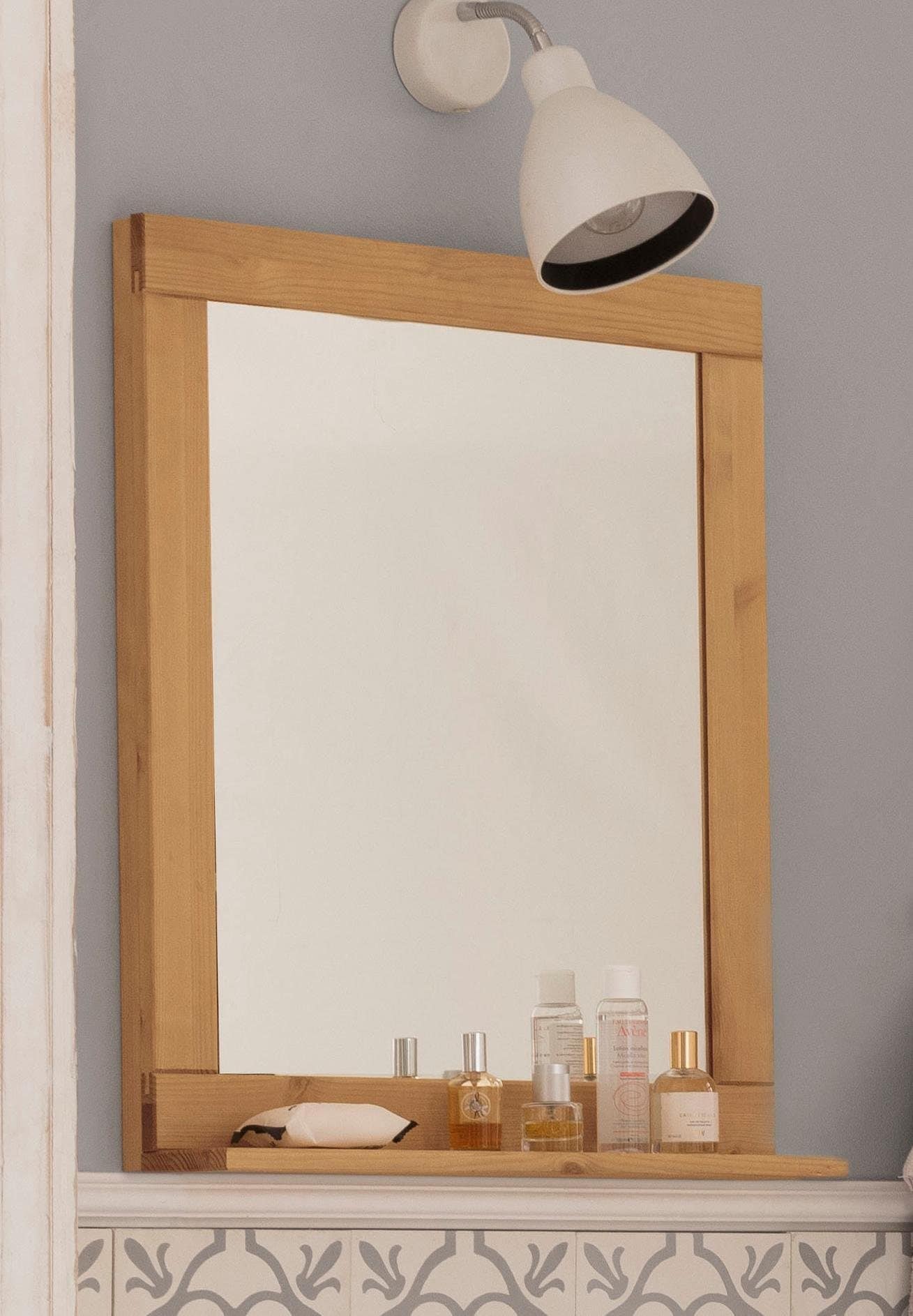 Badspiegel HOME AFFAIRE "Olso", beige (natur gebeizt, gewachst), B:55cm H:65cm T:12cm, Massivholz, Spiegel, Badspiegel, mit Ablage