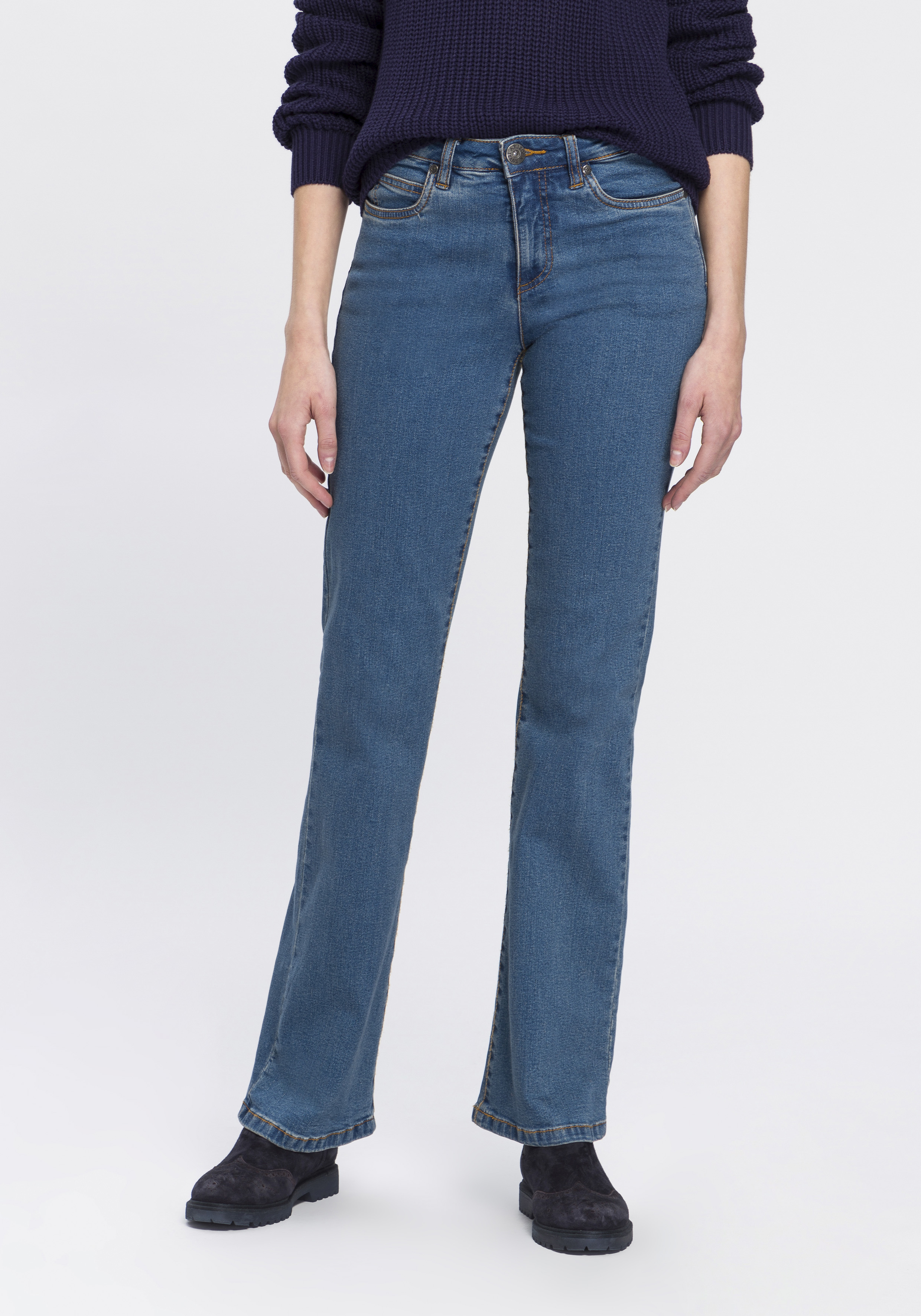 Bootcut-Jeans ARIZONA "Comfort-Fit", Damen, Gr. 22, K + L Gr, blau (blau stone), Denim/Jeans, Obermaterial: 98% Baumwolle, 2% Elasthan, Basic, bequem lang, Jeans, ausgestellte Beinform, mit Eingrifftaschen, High-Waist