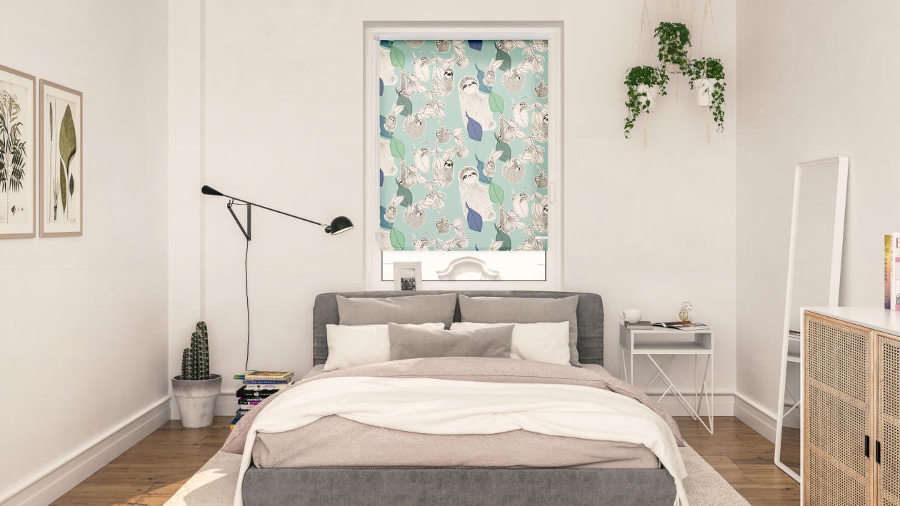 Seitenzugrollo LICHTBLICK ORIGINAL "Rollo Klemmfix, ohne Bohren, blickdicht, Sloths on turquoise - Grün", grün (grün, weiß), B:120cm H:150cm, Polyester, Rollos, Seitenzugrollo