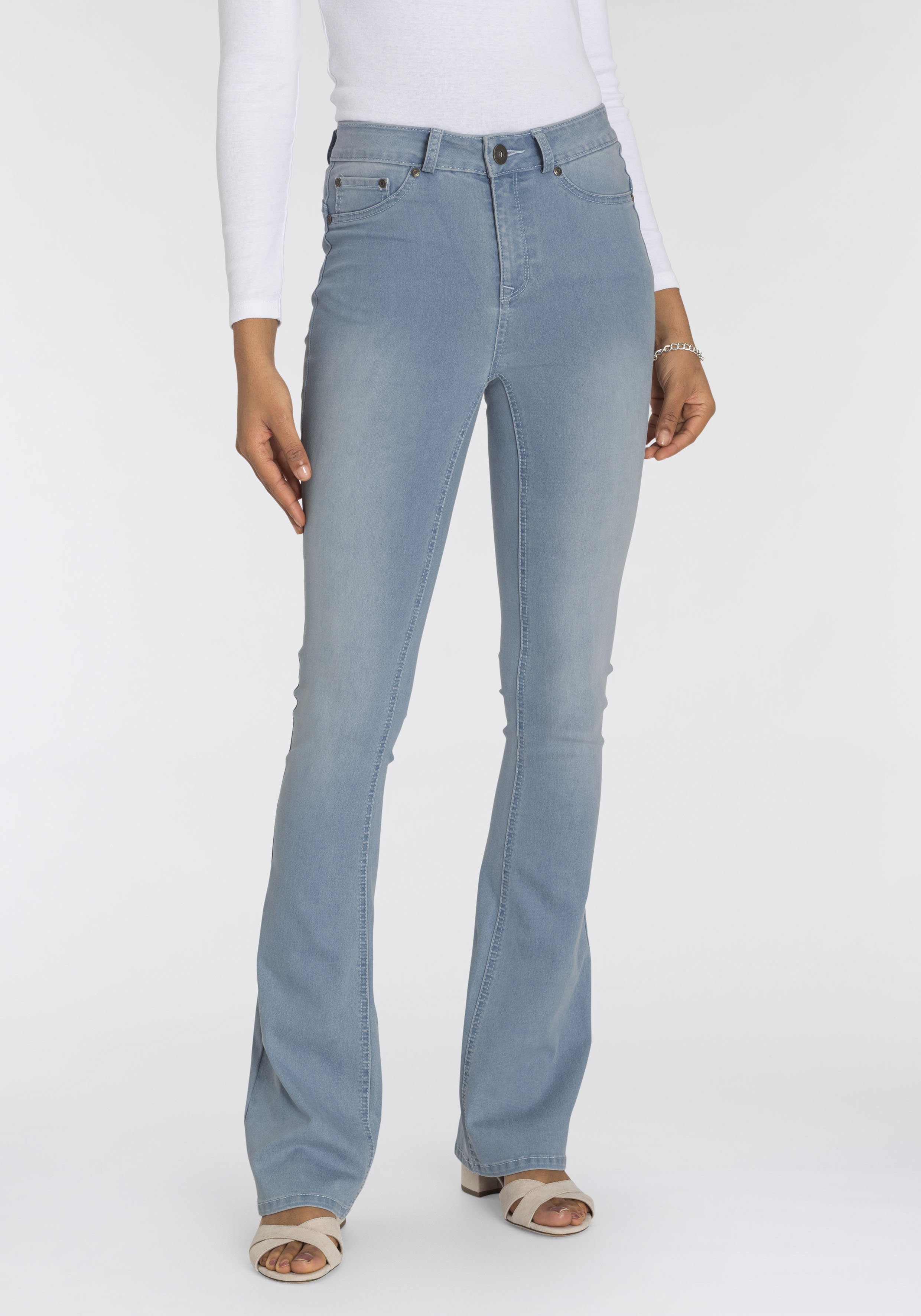 Bootcut-Jeans ARIZONA "Ultra Stretch", Damen, Gr. 21, K + L Gr, blau (bleached), Denim/Jeans, Obermaterial: 63% Baumwolle, 32% Polyester, 5% Elasthan, eng lang, Jeans, ausgestellte Beinform, Used-Waschung, hohe Leibhöhe, Topseller