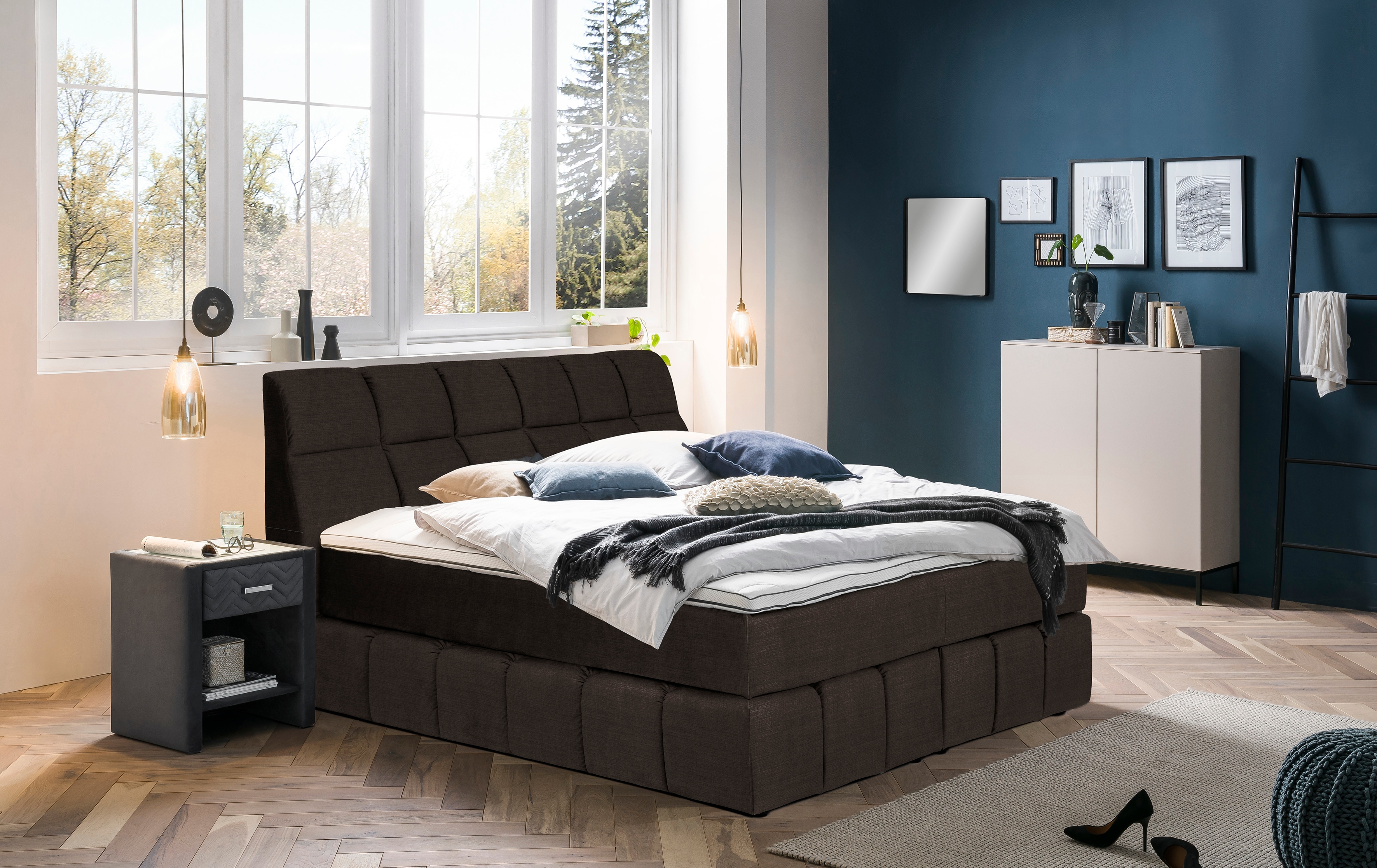 Boxspringbett PLACES OF STYLE "Paxton", braun (espresso), Flachgewebe LEINENOPTIK Polyester Topper Premium pro, Liegefläche B/L: 180cm x 200cm Betthöhe: 55cm, Gewicht bis: 80 kg + 100 kg H2 + H2, 7-Zonen-Taschen-Federkernmatratze, Komplettbetten,...