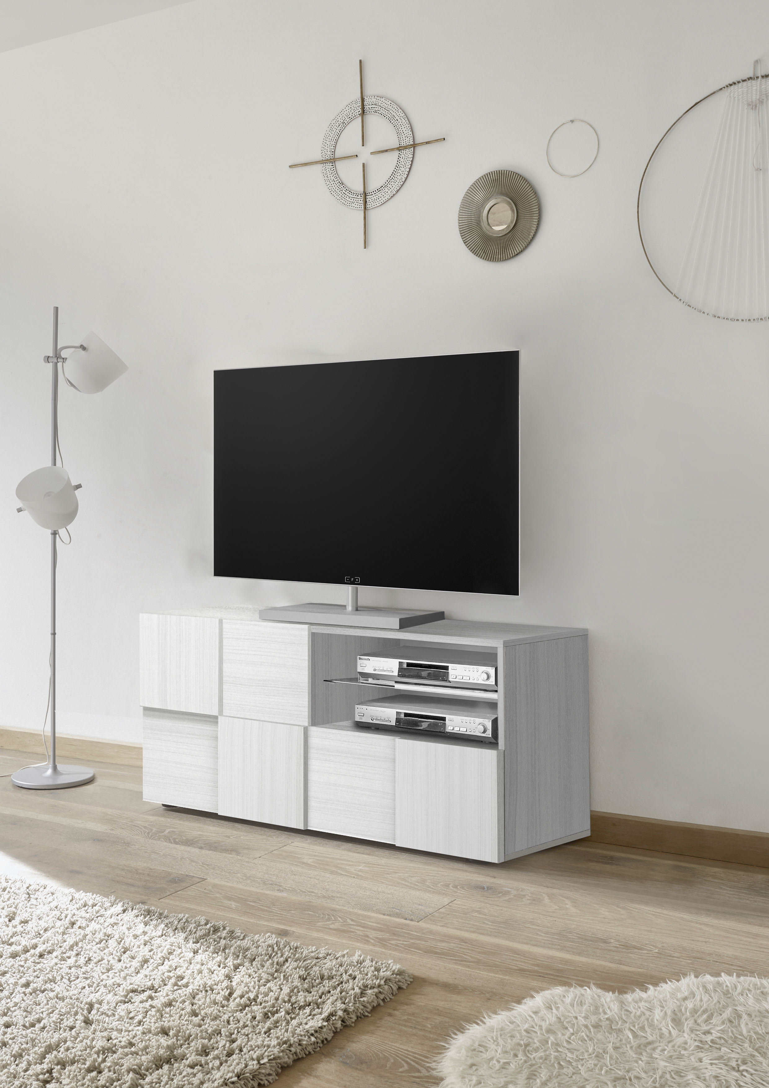 Lowboard INOSIGN "Dama Breite 121 cm, TV-Board 1 Tür, 1 Schubkasten, TV-Schrank", grau (eucalipto), Sideboards, Lowboard, Front in 3D-Optik, grifflos, verschiedene Farben