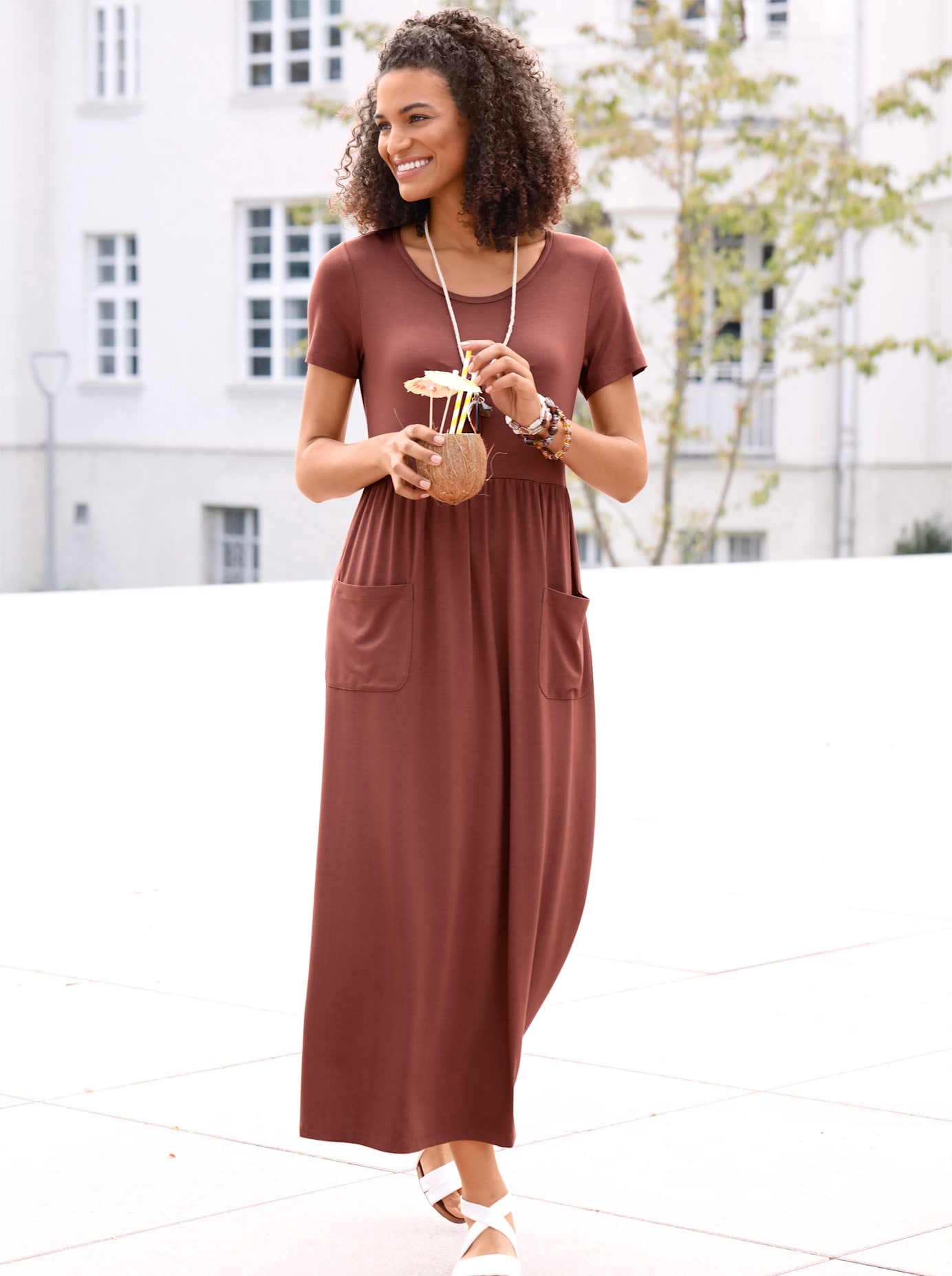 Jerseykleid CASUAL LOOKS "Jersey-Kleid", Damen, Gr. 19, Kurzgrößen, rot (rotbraun), Jersey, 95% Viskose, 5% Elasthan, unifarben, lang, Rundhals, Kleider Image