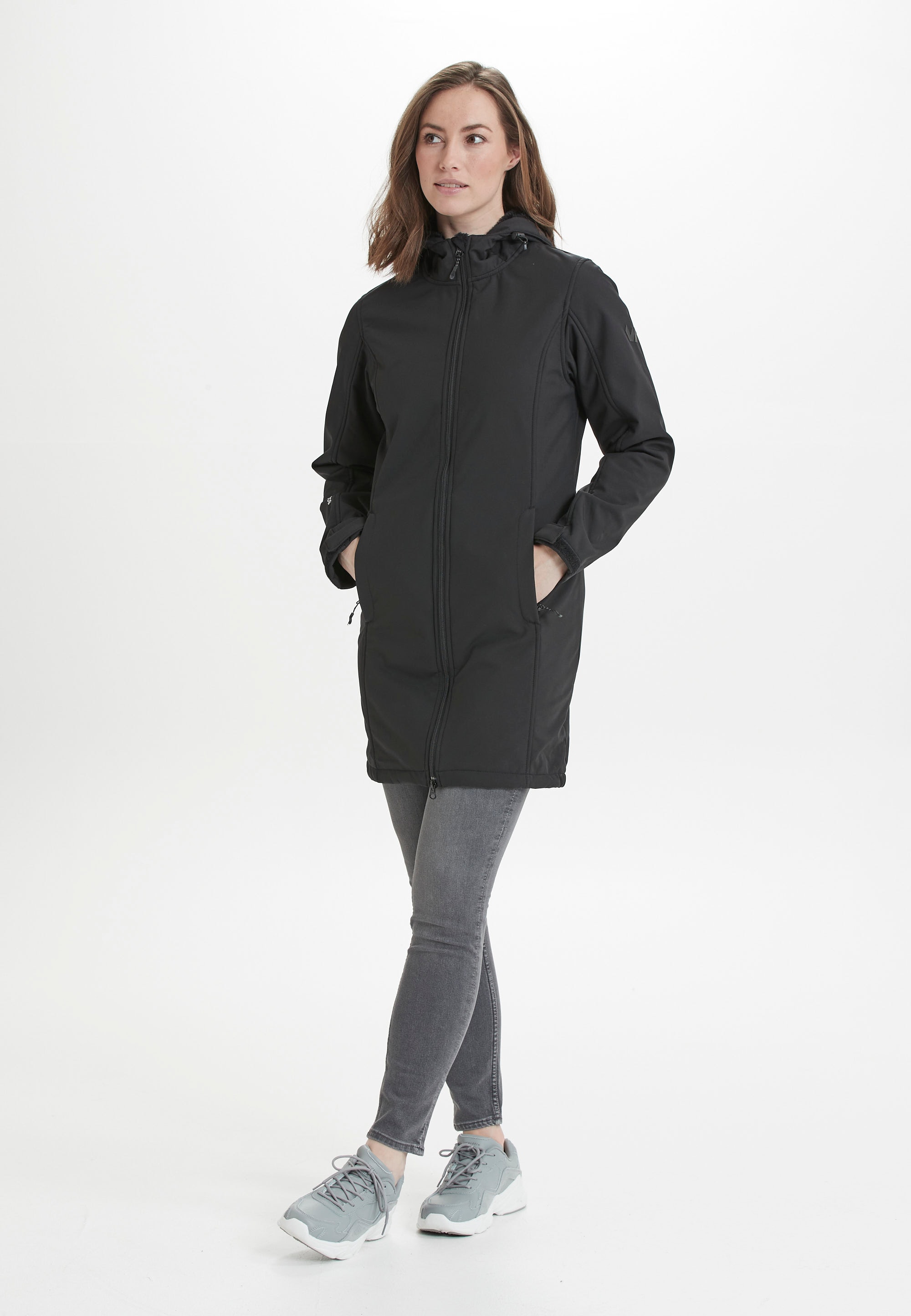 „Softshelljacke WHISTLER „“ZADIE““ Gr. 42, schwarz Damen Jacken Lange mit 8.000 mm Wassersäule“