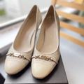 Gucci Shoes | Gucci Gg Embossed Pump Sz 9 Shoe | Color: Tan | Size: 9