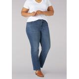 Plus Size Women's Regular Fit Flex Motion Straight Leg Jean by Lee in Seattle (Size 30 W)