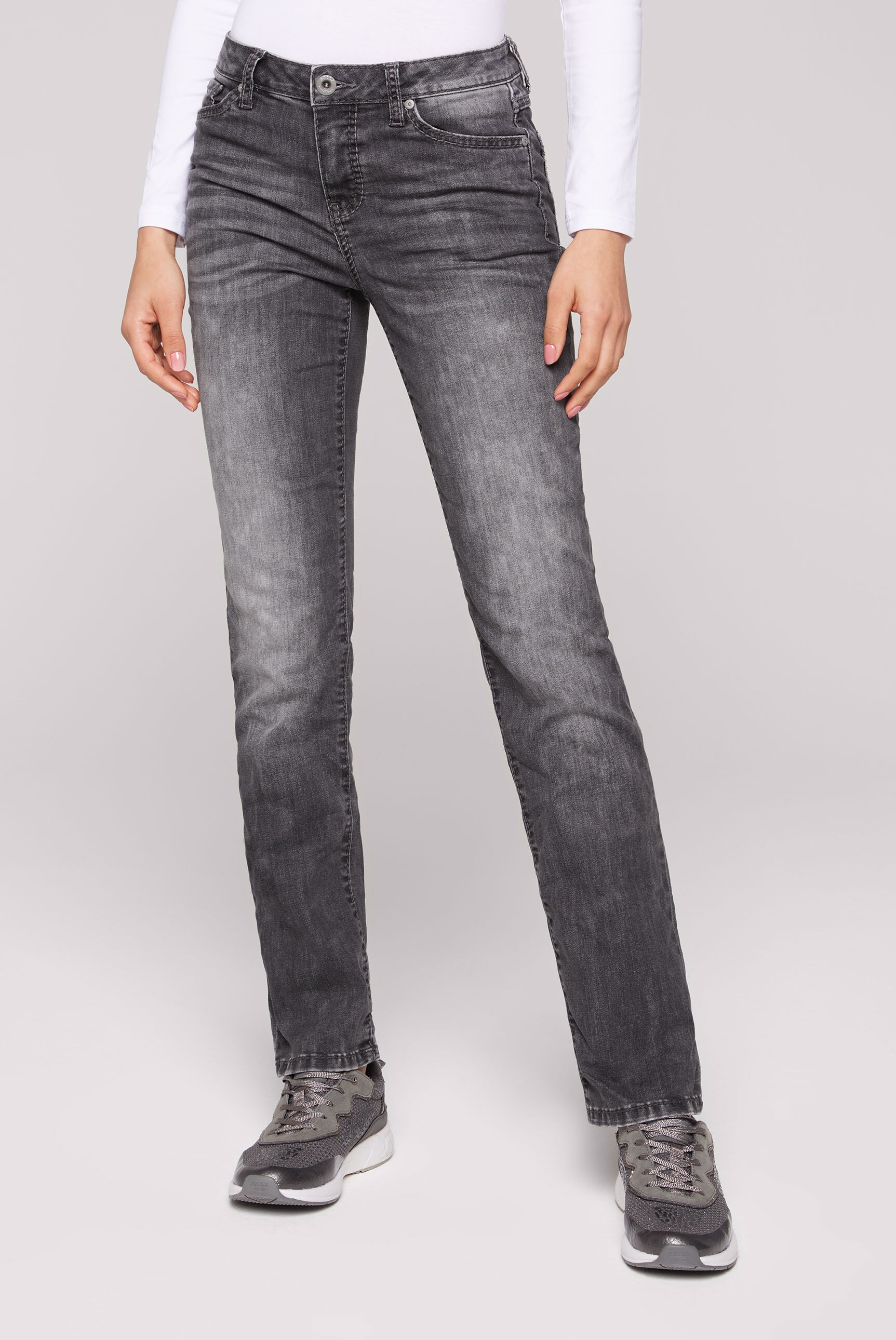 Regular-fit-Jeans SOCCX, Damen, Gr. 33, Länge 34, grau, Denim/Jeans, Material: 72% Baumwolle, 27% Polyester, 1% Elasthan, Zusatz: Enthält nichttextile Teile tierischen Ursprungs (Badge), Abriebeffekte, regular fit, Jeans, mit breiten Nähten