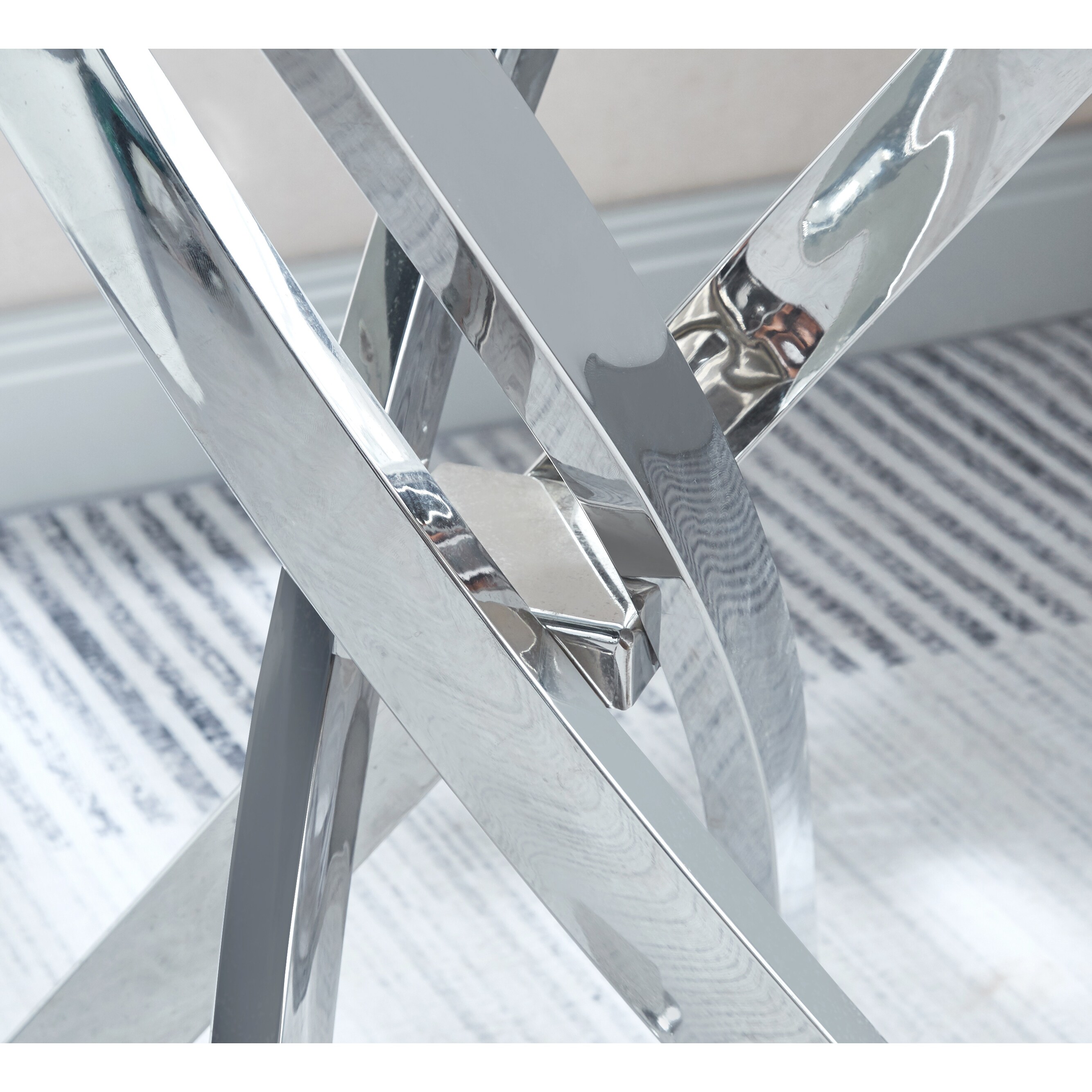 Modern Round Tempered Glass End Table with Chrome Legs