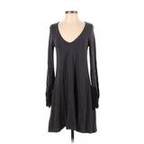 Express Outlet Casual Dress - A-Line Plunge Long sleeves: Gray Solid Dresses - Women's Size Small