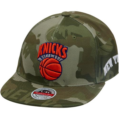 New York Knicks NBA Hardwood Classics Tonal Camo Stretch Fitted Cap von Mitchell & Ness – Unisex